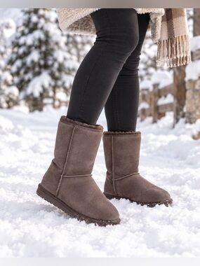 Beach Feet Women Australian Suede‎ Sheepskin Winter Snow Boots Size 9 Chocolate
